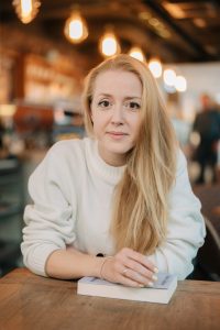 Kisné Hullán Gabriella portréja